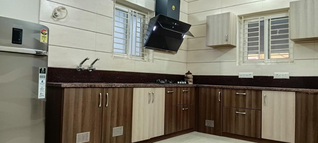 Shi'S Vilva - The Bungalow In Coimbatore - Near Airport, Kmch, Codesia Buitenkant foto