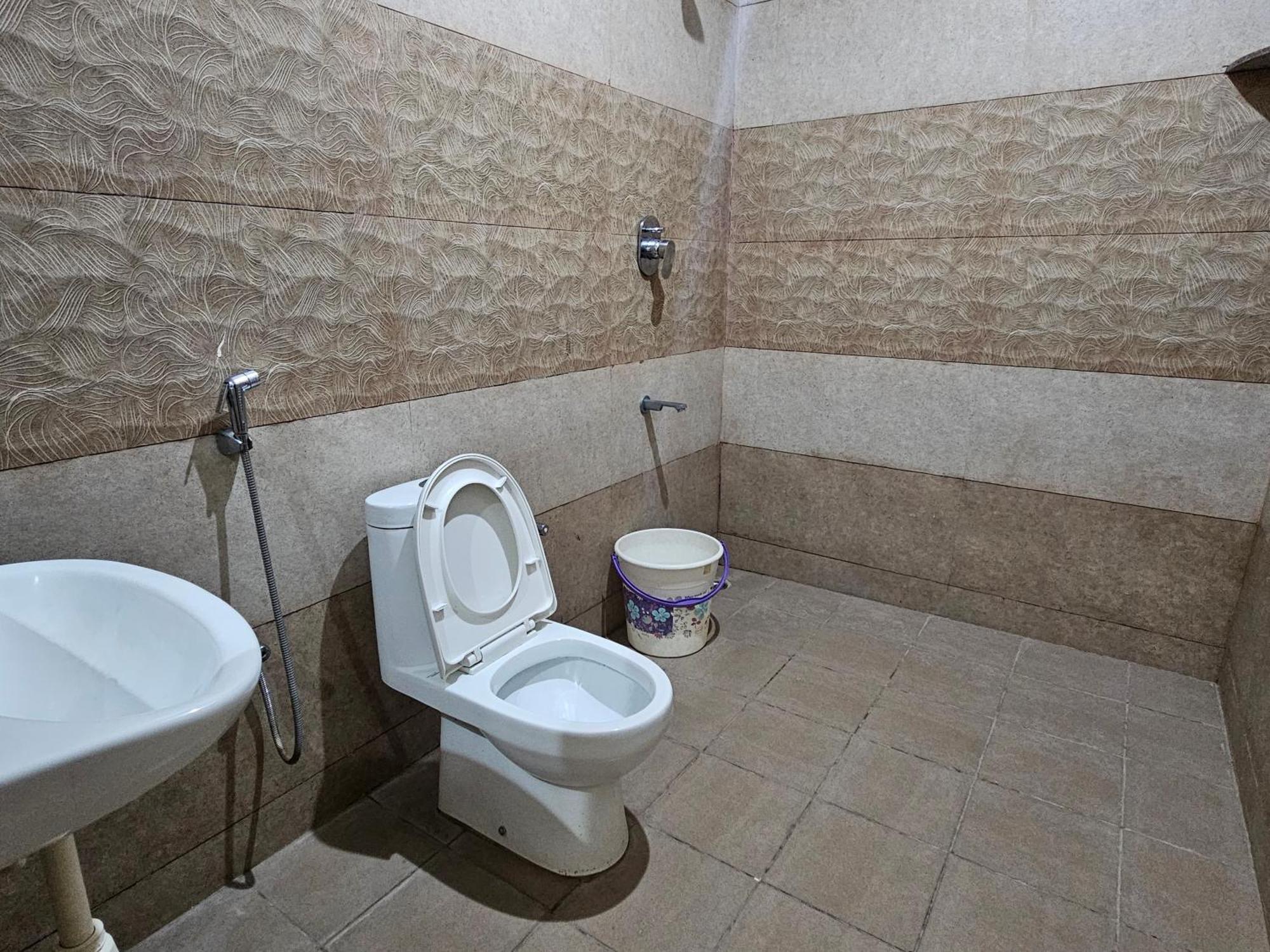 Shi'S Vilva - The Bungalow In Coimbatore - Near Airport, Kmch, Codesia Buitenkant foto